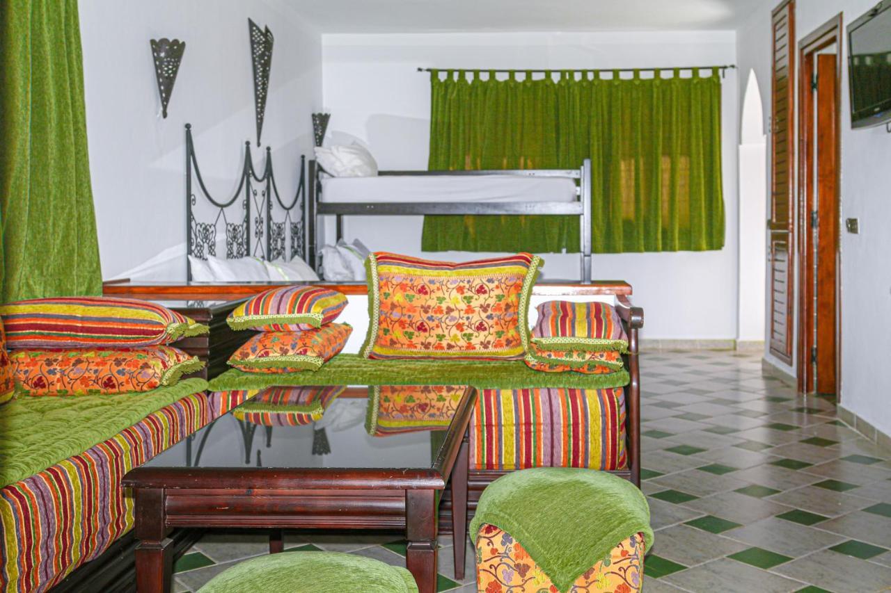 Hôtel Mandy Tétouan Buitenkant foto