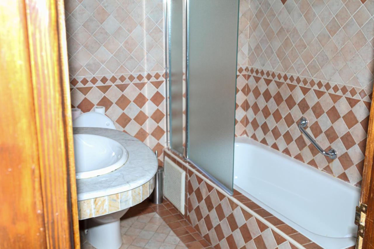 Hôtel Mandy Tétouan Buitenkant foto